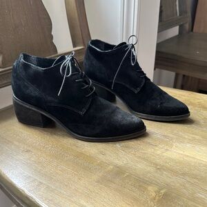 Vince Camuto Black Lace Up Suede Boots